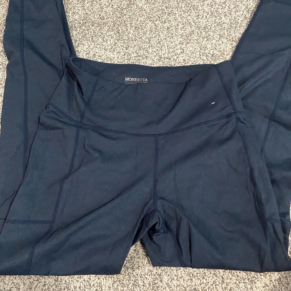 Mondetta Performance Luxury Top - Black
